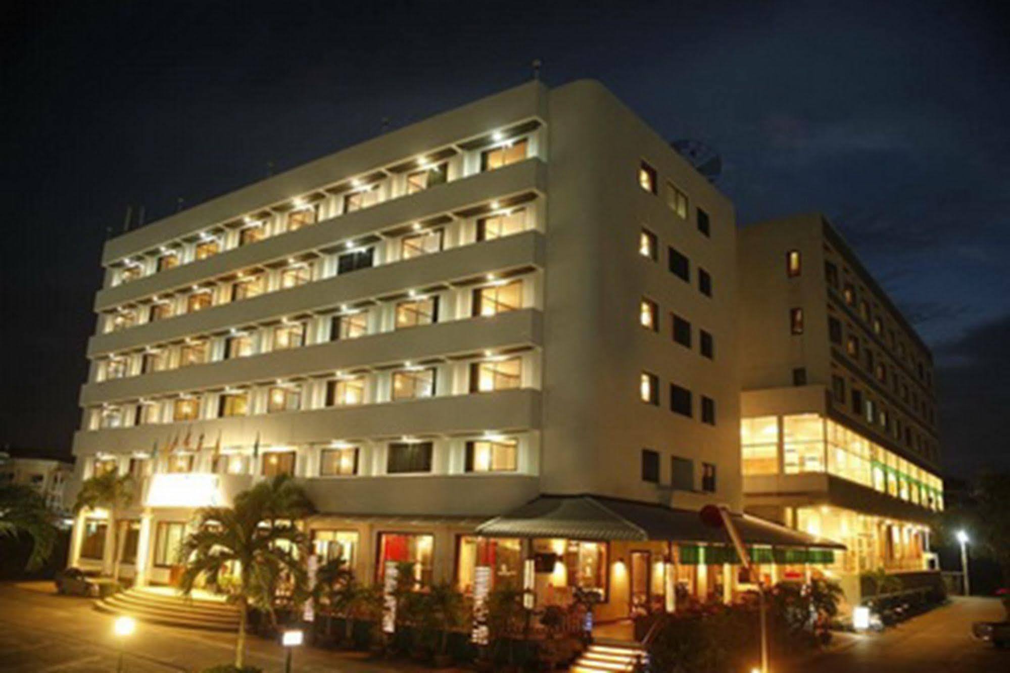 Boon Siam Hotel Krabi Exterior photo